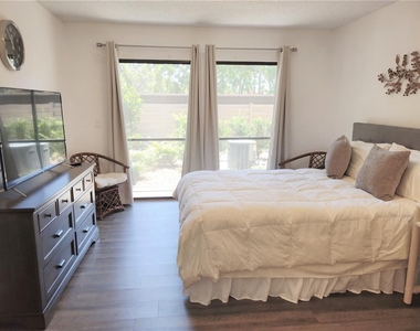 650 Bird Bay Drive E - Photo Thumbnail 33