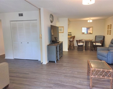 650 Bird Bay Drive E - Photo Thumbnail 6