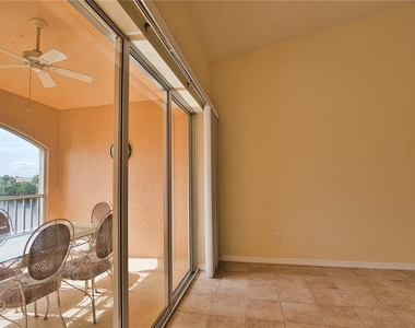 150 L Pavia Boulevard - Photo Thumbnail 9