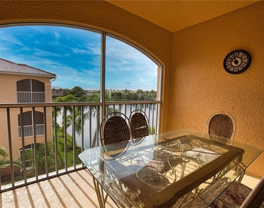 150 L Pavia Boulevard - Photo Thumbnail 10