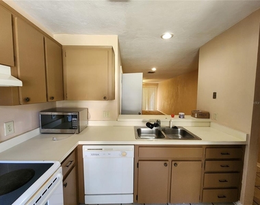 6288 Sw 8 Place - Photo Thumbnail 4