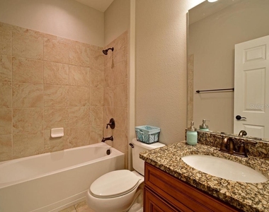 8031 111th Terrace E - Photo Thumbnail 13