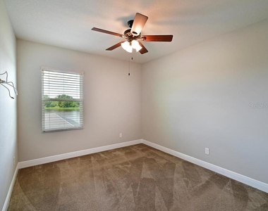 8031 111th Terrace E - Photo Thumbnail 23