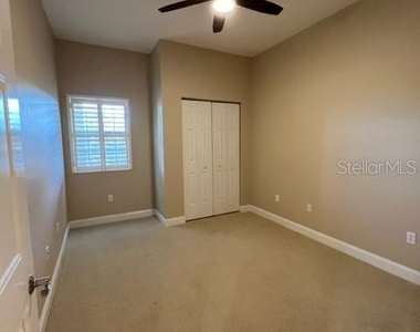 7710 Lake Vista Court - Photo Thumbnail 22