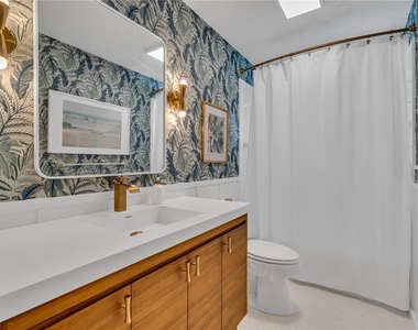 2449 Breakwater Circle - Photo Thumbnail 21