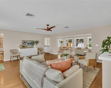 2449 Breakwater Circle - Photo Thumbnail 5