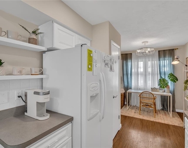 2449 Breakwater Circle - Photo Thumbnail 14