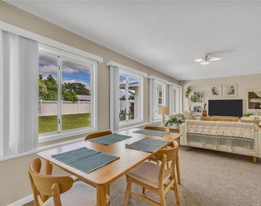 2449 Breakwater Circle - Photo Thumbnail 6