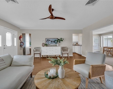 2449 Breakwater Circle - Photo Thumbnail 4