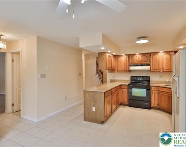 4059 Wedgewood Road - Photo Thumbnail 14