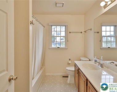 4059 Wedgewood Road - Photo Thumbnail 25