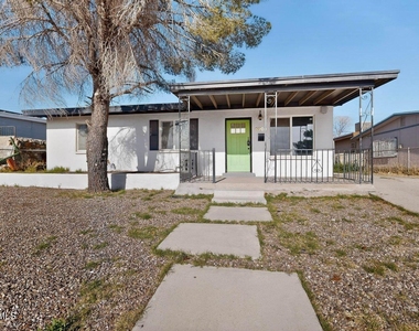 6203 Trowbridge Drive - Photo Thumbnail 1