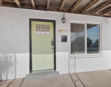 6203 Trowbridge Drive - Photo Thumbnail 2