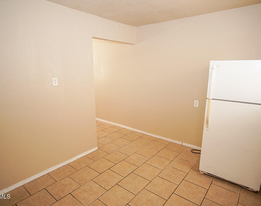 8612 Lawson Street - Photo Thumbnail 6