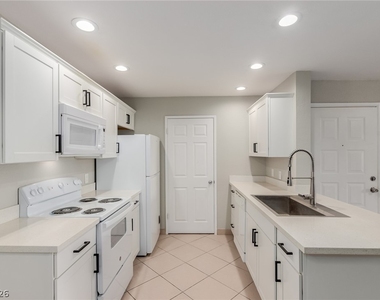 221 Mission Catalina Lane - Photo Thumbnail 11
