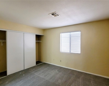 1204 Observation Drive - Photo Thumbnail 9
