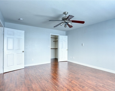 7226 Cestrum Road - Photo Thumbnail 14