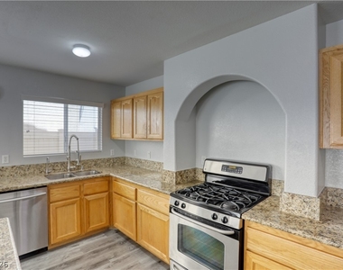 7226 Cestrum Road - Photo Thumbnail 6