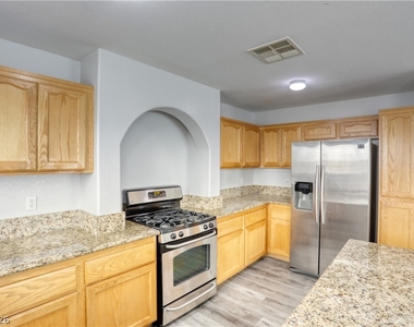 7226 Cestrum Road - Photo Thumbnail 4