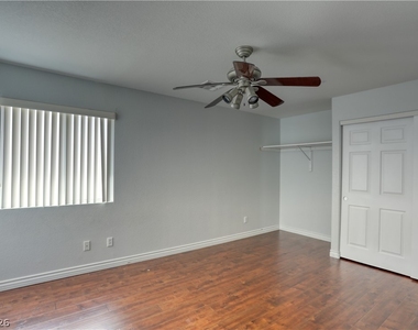 7226 Cestrum Road - Photo Thumbnail 15