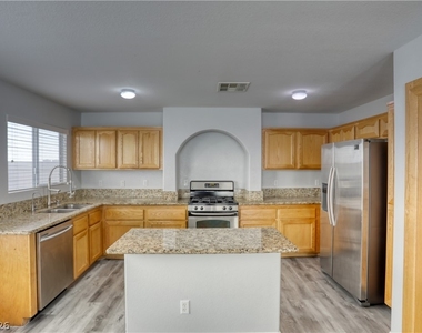 7226 Cestrum Road - Photo Thumbnail 5