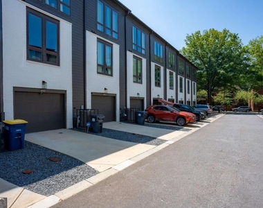 452 Latta Street Ne - Photo Thumbnail 13