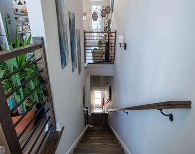 452 Latta Street Ne - Photo Thumbnail 8