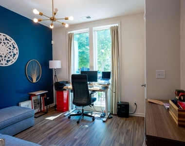 452 Latta Street Ne - Photo Thumbnail 7