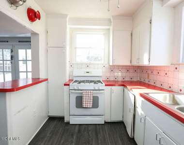 17 Beach Road - Photo Thumbnail 20