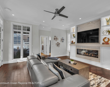 502 Brighton Avenue - Photo Thumbnail 20
