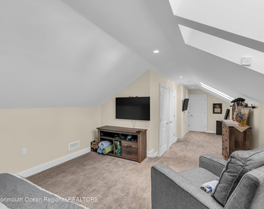 502 Brighton Avenue - Photo Thumbnail 49