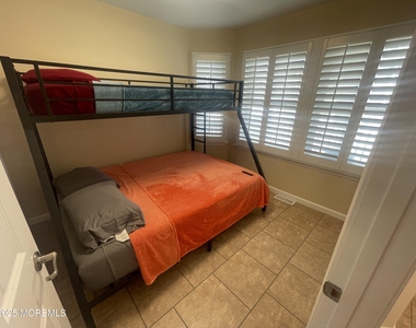 111 Fielder Avenue - Photo Thumbnail 9