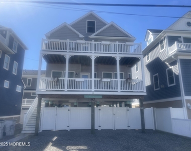 111 Fielder Avenue - Photo Thumbnail 1