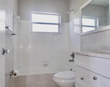 5908 Nw 81st Avenue - Photo Thumbnail 29