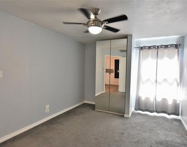3121 Sondra Drive - Photo Thumbnail 5