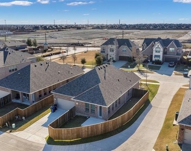 9632 Beckett Drive - Photo Thumbnail 5