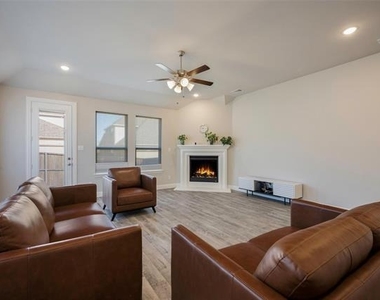 9632 Beckett Drive - Photo Thumbnail 13