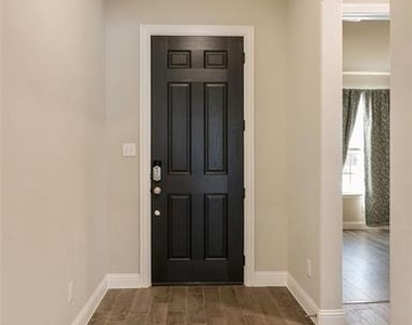 9632 Beckett Drive - Photo Thumbnail 6