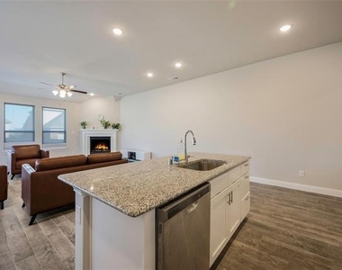 9632 Beckett Drive - Photo Thumbnail 11