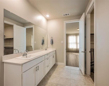 9632 Beckett Drive - Photo Thumbnail 18