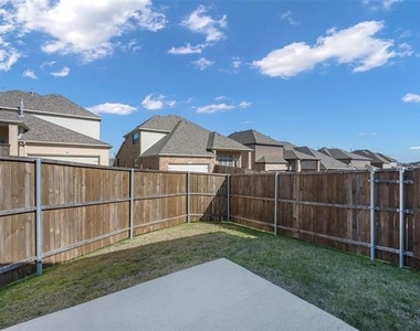 9632 Beckett Drive - Photo Thumbnail 24