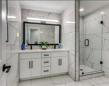 13306 Flagstone Lane - Photo Thumbnail 16