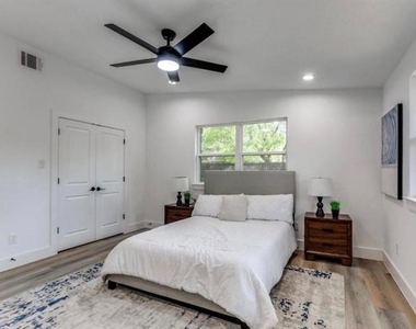13306 Flagstone Lane - Photo Thumbnail 12