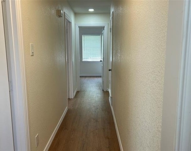 3528 Keyridge Drive - Photo Thumbnail 13