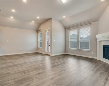 7015 Hopper Court - Photo Thumbnail 10