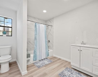 311 S Waverly Drive - Photo Thumbnail 23