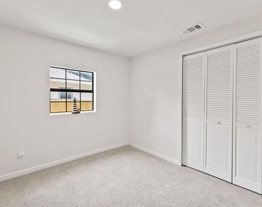 311 S Waverly Drive - Photo Thumbnail 18