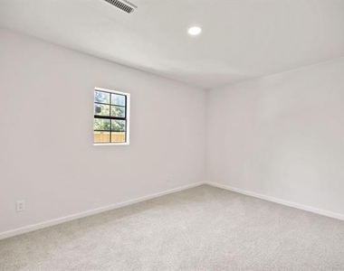 311 S Waverly Drive - Photo Thumbnail 21