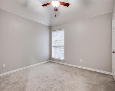 9609 Sam Bass Trail - Photo Thumbnail 18