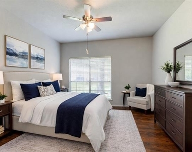 3140 Devonshire Drive - Photo Thumbnail 7